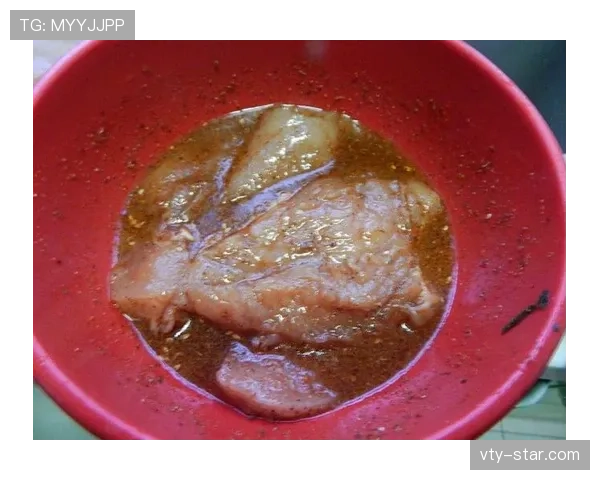 莫德里奇家冰箱里只有鸡胸肉和水？